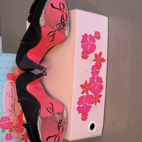 Poetic Licence Shoe Booties - Picture 2 of 4